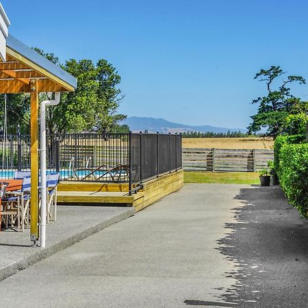 The Longwood Barn Villa Featherston Exterior photo