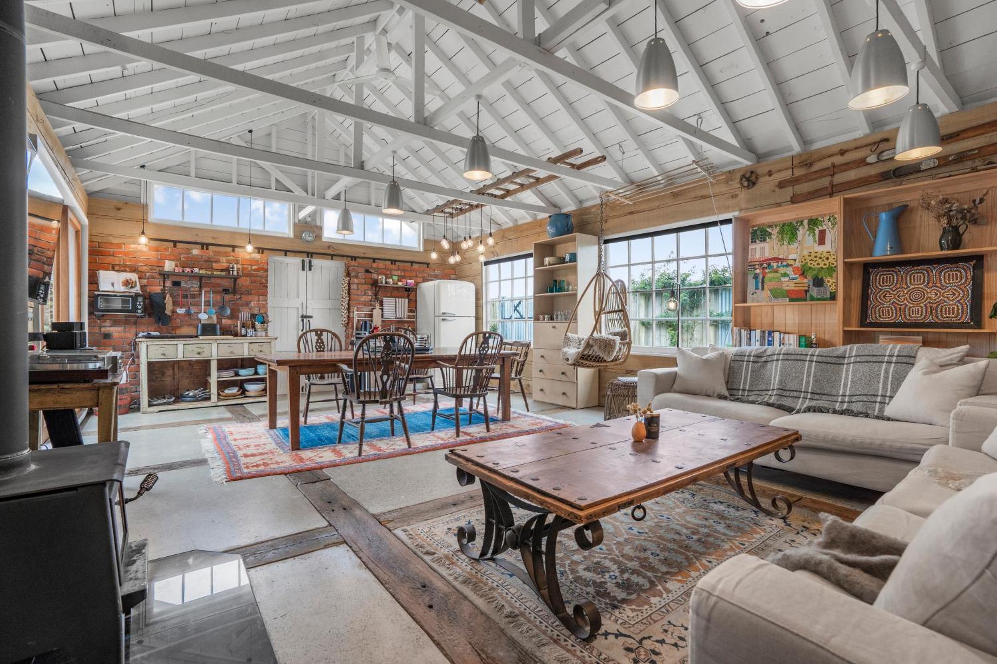 The Longwood Barn Villa Featherston Exterior photo